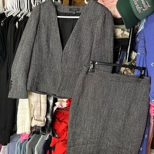 Women’s Ann Taylor Tweed Blazer & Skirt Set petite